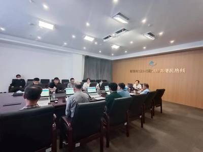 烟台市人防办主要负责人接听12345热线 高效回应市民关切